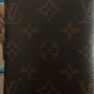 Meet your Posher, Carlos